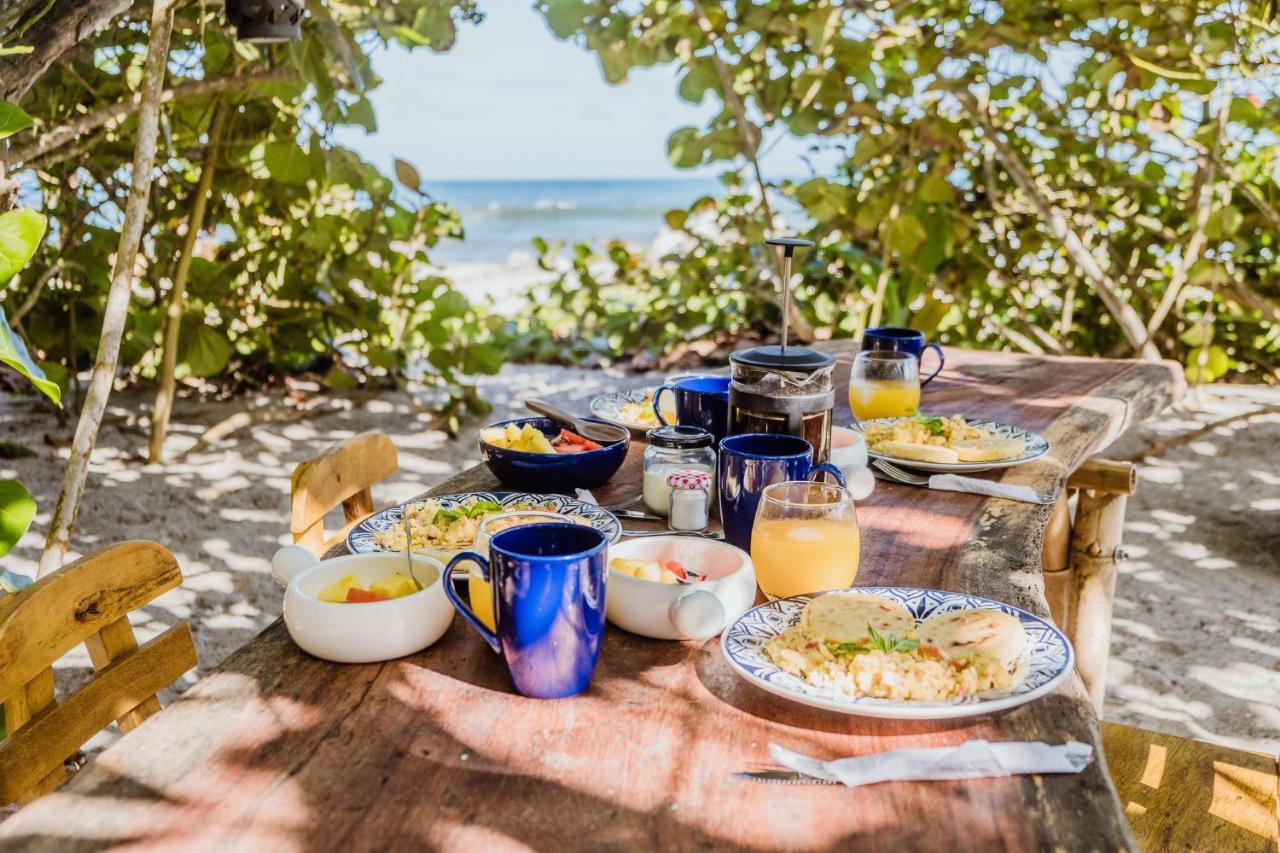 Lote 10 Glamping Hotel Guachaca ภายนอก รูปภาพ