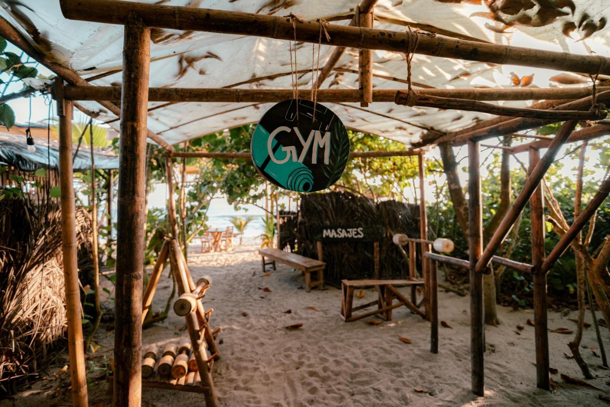 Lote 10 Glamping Hotel Guachaca ภายนอก รูปภาพ